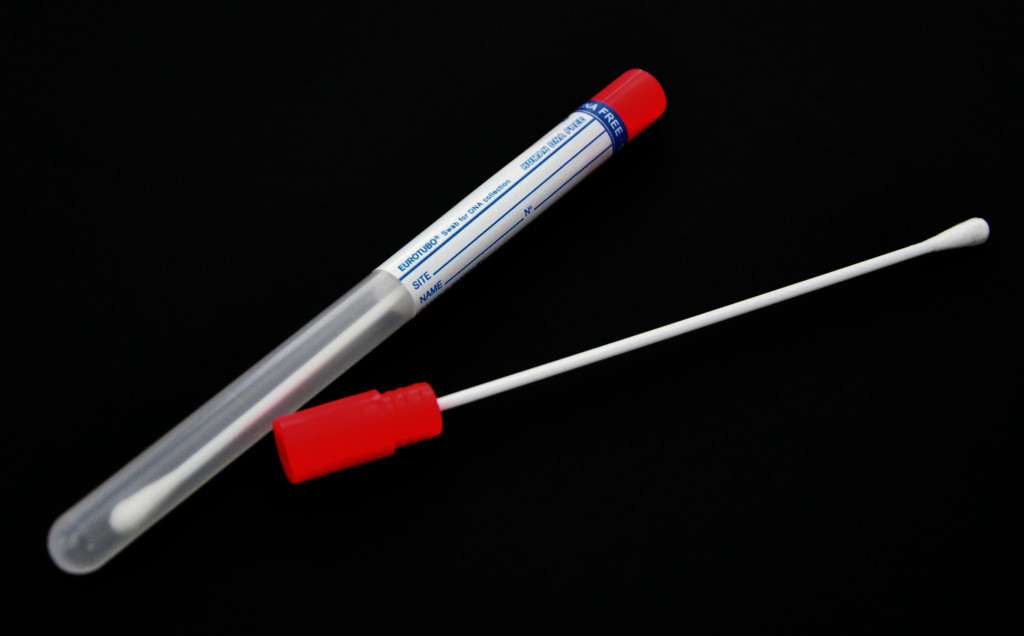 ecouvillons steriles coton tige plastique
